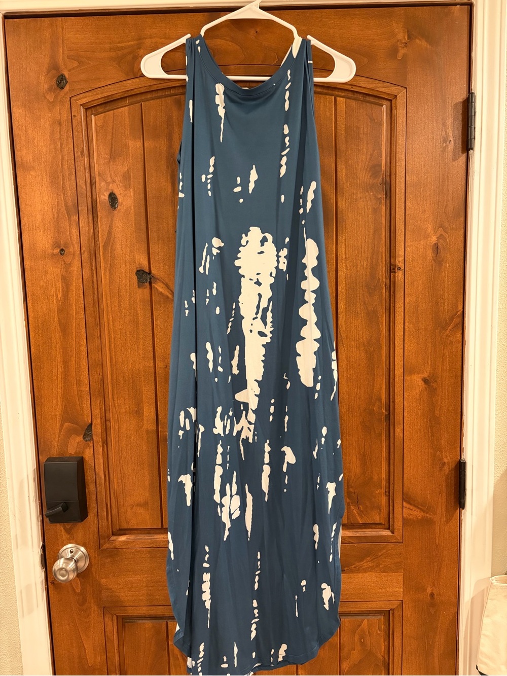 Hount Blue and White Tie-Dye Maxi Dress